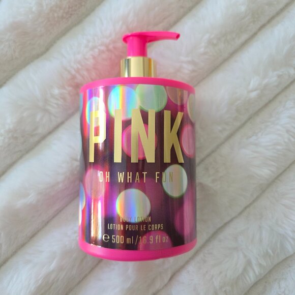 Victoria's Secret PINK Oh What Fun Body Lotion Holiday Collection 16.9oz/500ml - Picture 3 of 9